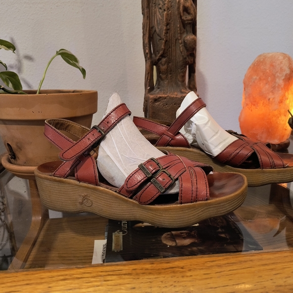 Vintage 1970s Famolare Sandals Wavy Wedge Sandal Get There Burnt Orange 6.5 M - Picture 7 of 9